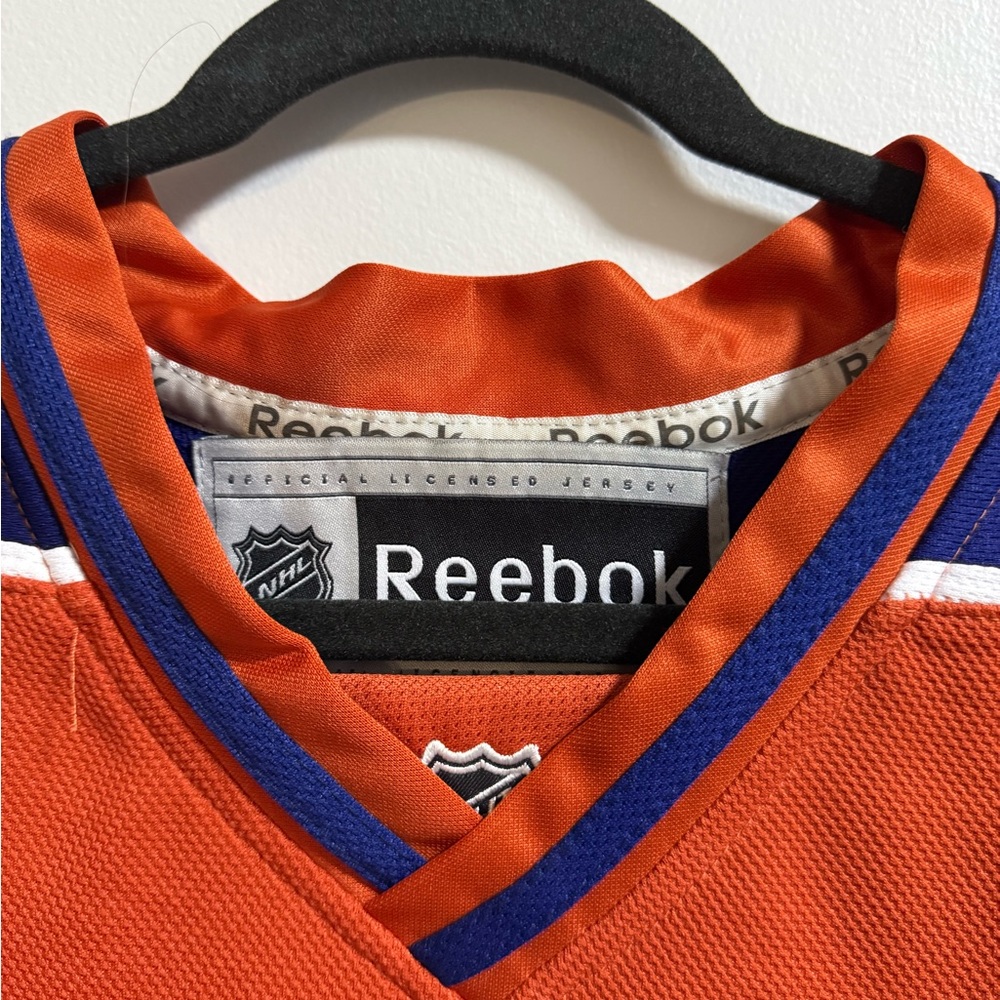 Reebok McDavid Oilers Jersey - Picture 3 of 5